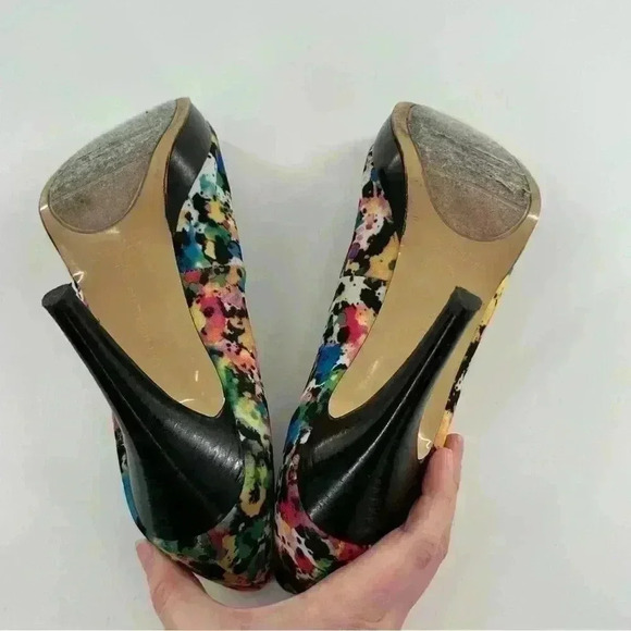 Bandolino heels size 7.5 multicolored tie dye Dopamine dressing party bright - Picture 7 of 13